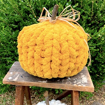 DIY Chunky Knit Pumpkin